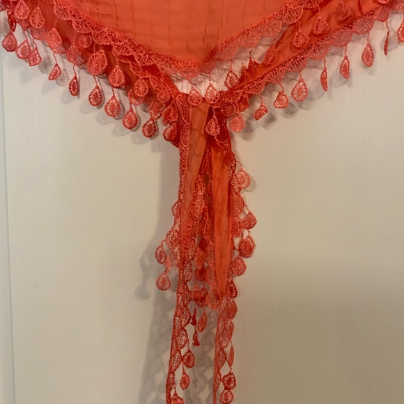 Woman’s Beautiful Coral Scarf, - Picture 6 of 6